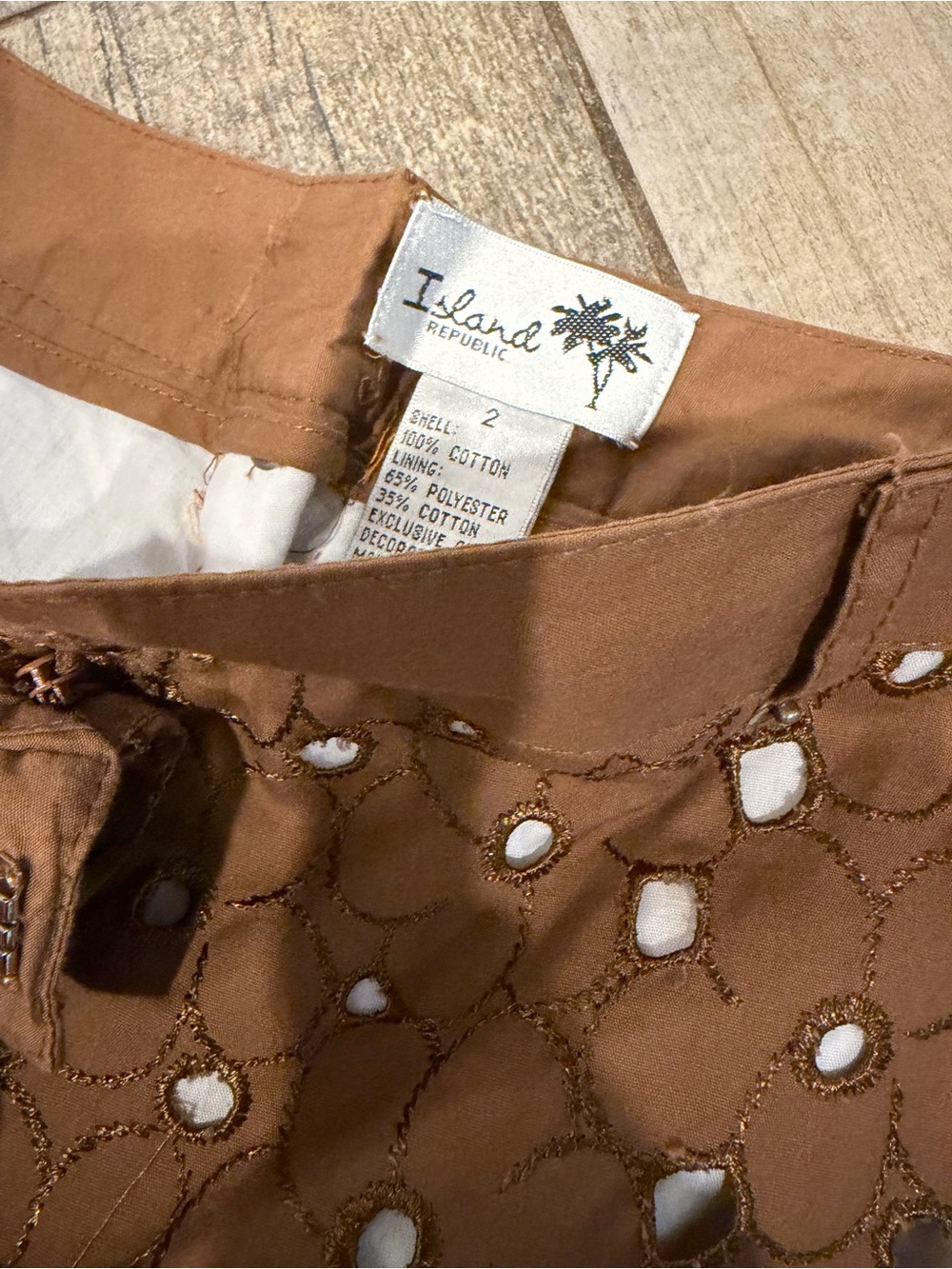 Island Republic Brown Eyelet 3/4 Blazer & Wide-Leg Capri Pants Set White Lining - Picture 6 of 10